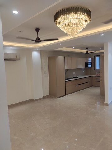 Kitchen in 3.5 BHK Builder Floor at Sushant Lok 3, Sector 57 – for Rent