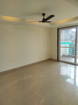 Master Bedroom in 3.5 BHK Builder Floor at Sushant Lok 3, Sector 57 – for Rent