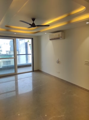 Bedroom in 3.5 BHK Builder Floor at Sushant Lok 3, Sector 57 – for Rent