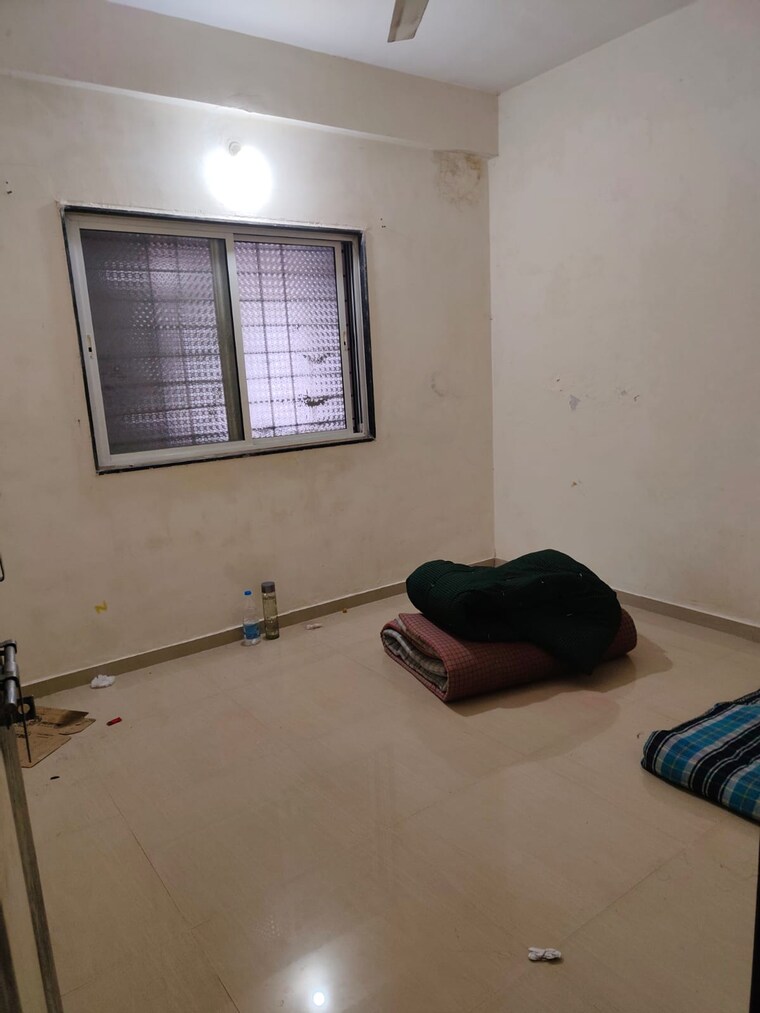 Room, kalyani nagar 3 Bedroom 1800 Sq.Ft. Apartment In Kalyani Nagar Pune 9682221