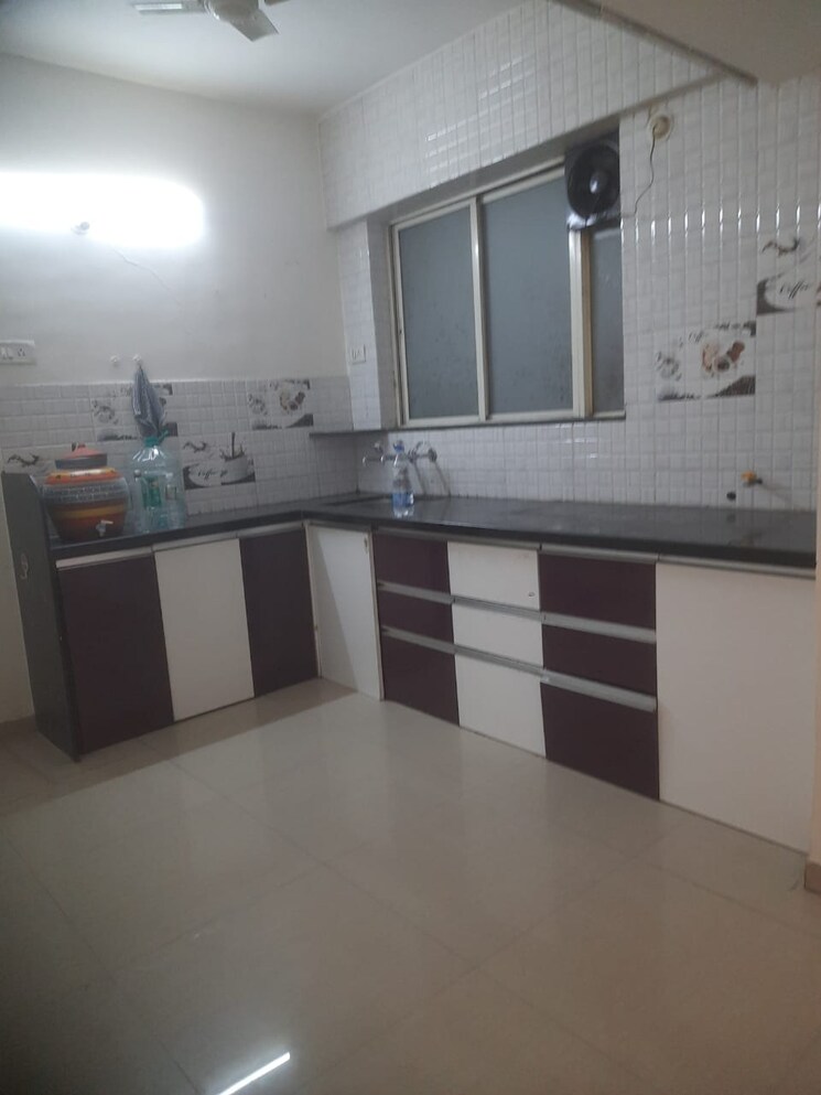 Kitchen, kalyani nagar 3 Bedroom 1800 Sq.Ft. Apartment In Kalyani Nagar Pune 9682221