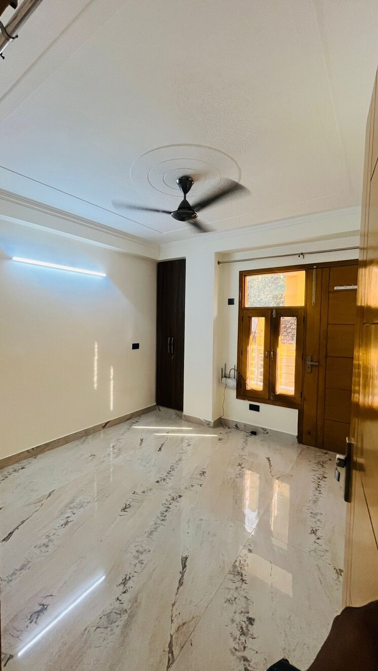 Room, palm-residency-chhatarpur 1 Bedroom 550 Sq.Ft. Apartment In Chattarpur Delhi 9682247