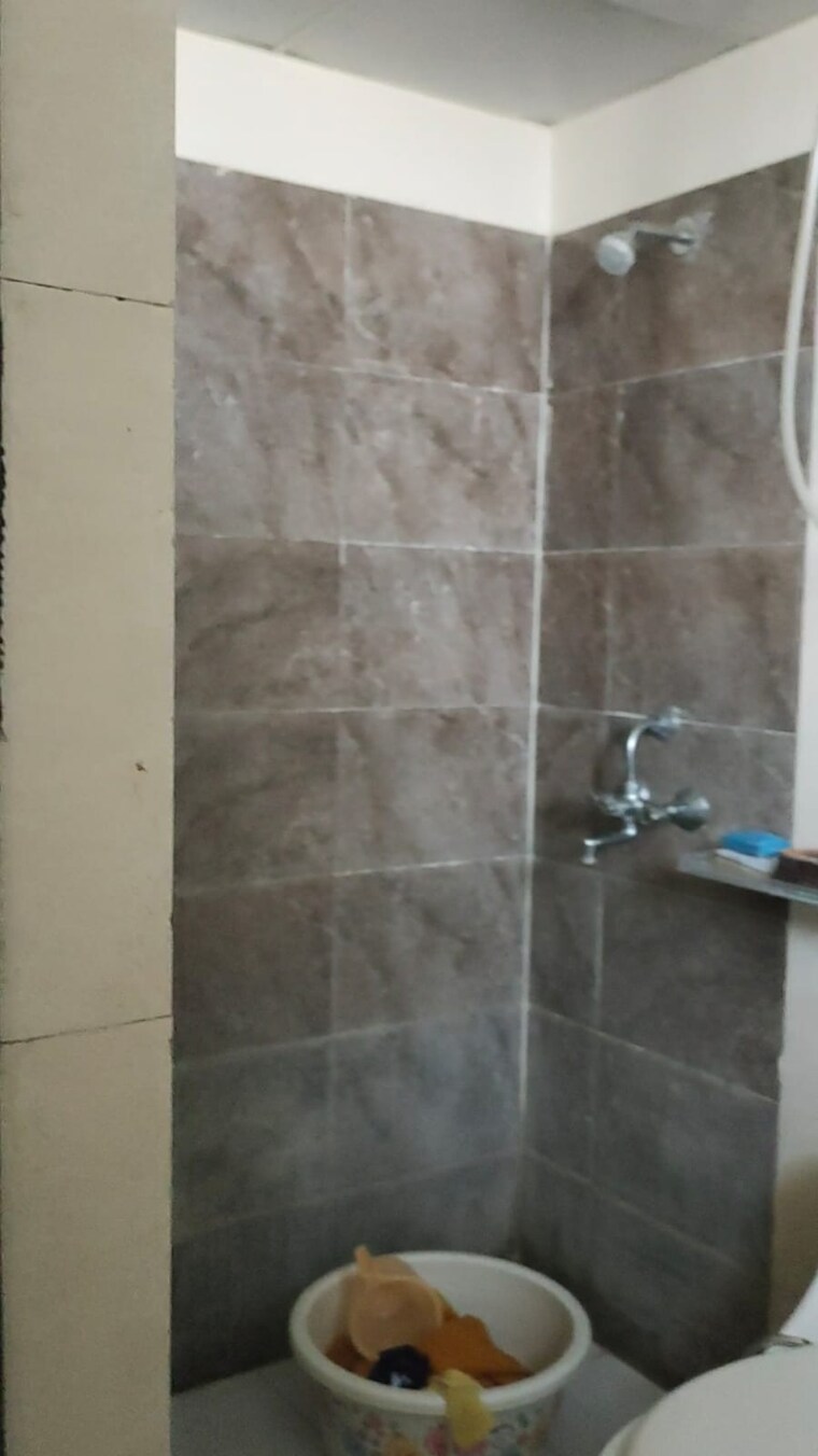 Bathroom, gulmohur-garden 3 Bedroom 1590 Sq.Ft. Apartment In Raj Nagar Extension Ghaziabad 9682268