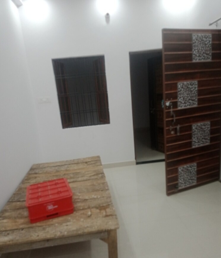 Room, aliganj 2 Bedroom 450 Sq.Ft. Independent House In Aliganj Lucknow 9682263