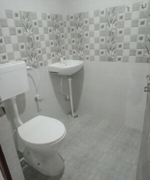 Bathroom in 2 BHK Independent House at Aliganj – for Rent