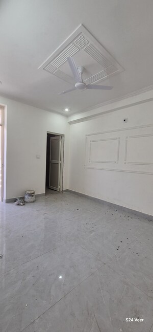 Room in 1 BHK Apartment at Palm Residency Chhatarpur, Chattarpur – for Rent