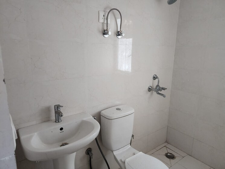 Bathroom, vvip-nest 1 Bedroom 680 Sq.Ft. Apartment In Raj Nagar Extension Ghaziabad 9682301