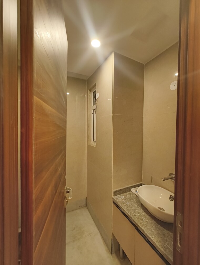 Bathroom, palm-residency-chhatarpur 2 Bedroom 800 Sq.Ft. Apartment In Chattarpur Delhi 9682295