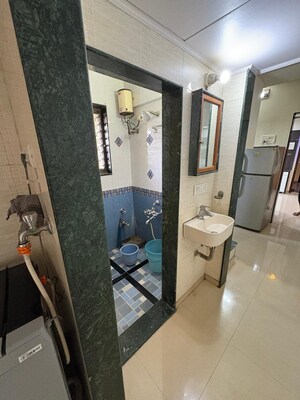 Master Bedroom in 1 BHK Apartment at Hilton Tower, Andheri East – for Rent