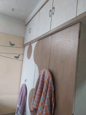 Furnished Amenities in 3 BHK Apartment at Kopar Khairane – for Rent