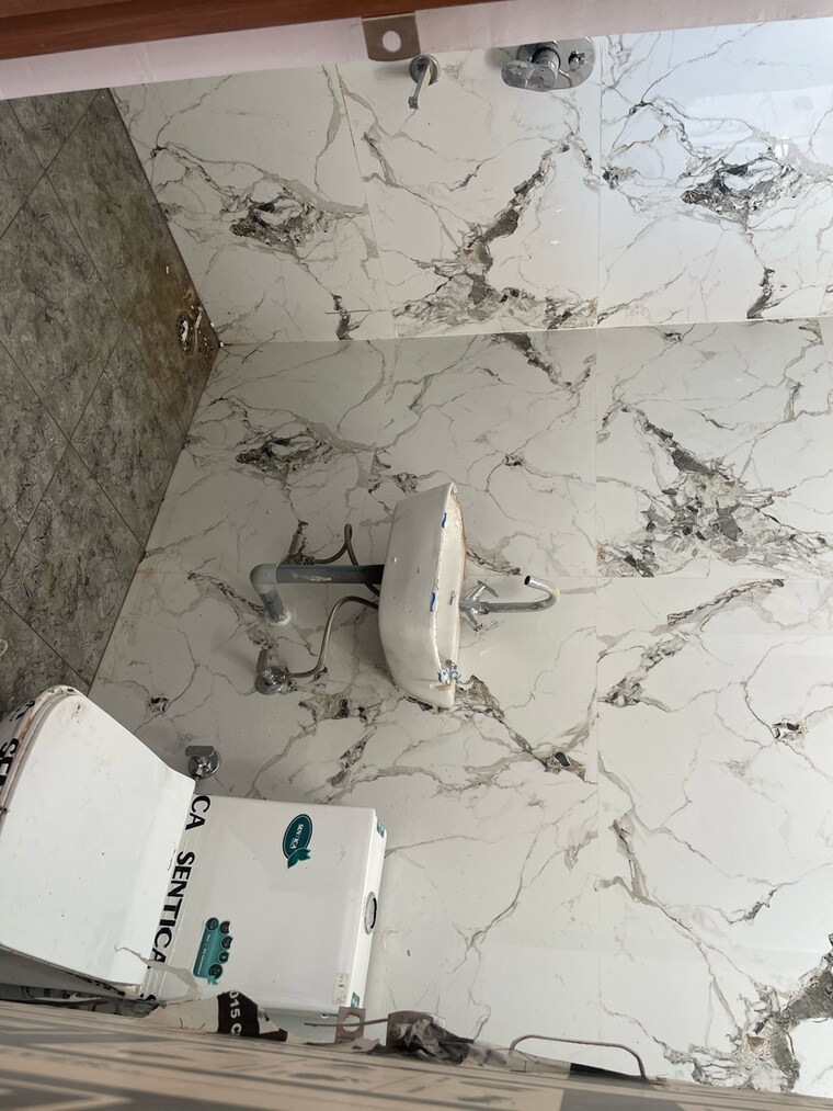 Bathroom, sector 23a 1 Bedroom 650 Sq.Ft. Builder Floor In Sector 23a Gurgaon 9682354