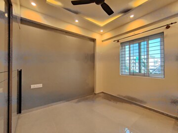 Room in 3 BHK Apartment at Sri Sai Residency Horamavu, Horamavu – for Rent