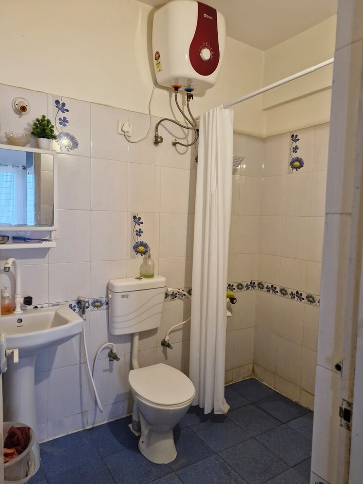 Bathroom, sbb-spring-field 3 Bedroom 1450 Sq.Ft. Builder Floor In Hbr Layout Bangalore 9682348