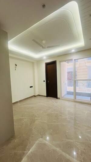 Room in 3 BHK Apartment at Palm Residency Chhatarpur, Chattarpur – for Rent