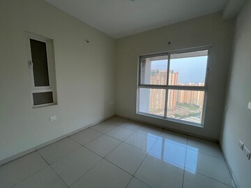 Room in 2 BHK Apartment at Godrej Park Ridge, Manjari – for Rent