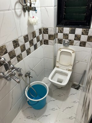 Bathroom in 1 RK Apartment at Sher E Punjab, Andheri East – for Rent