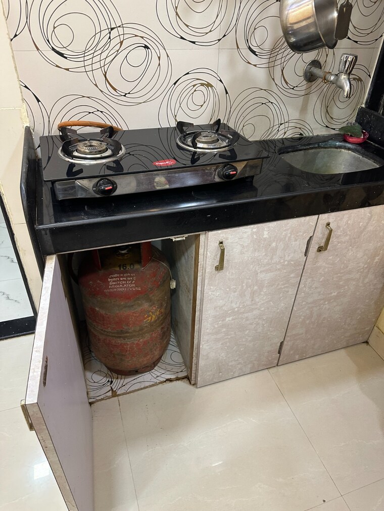 Kitchen, sher-e-punjab 1 RK 450 Sq.Ft. Apartment In Andheri East Mumbai 9682392