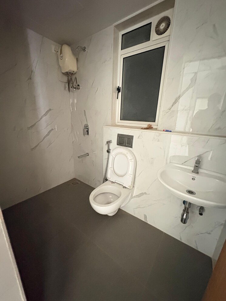 Bathroom, lodha-codename-premier 2 Bedroom 656 Sq.Ft. Apartment In Dombivli East Thane 9682401