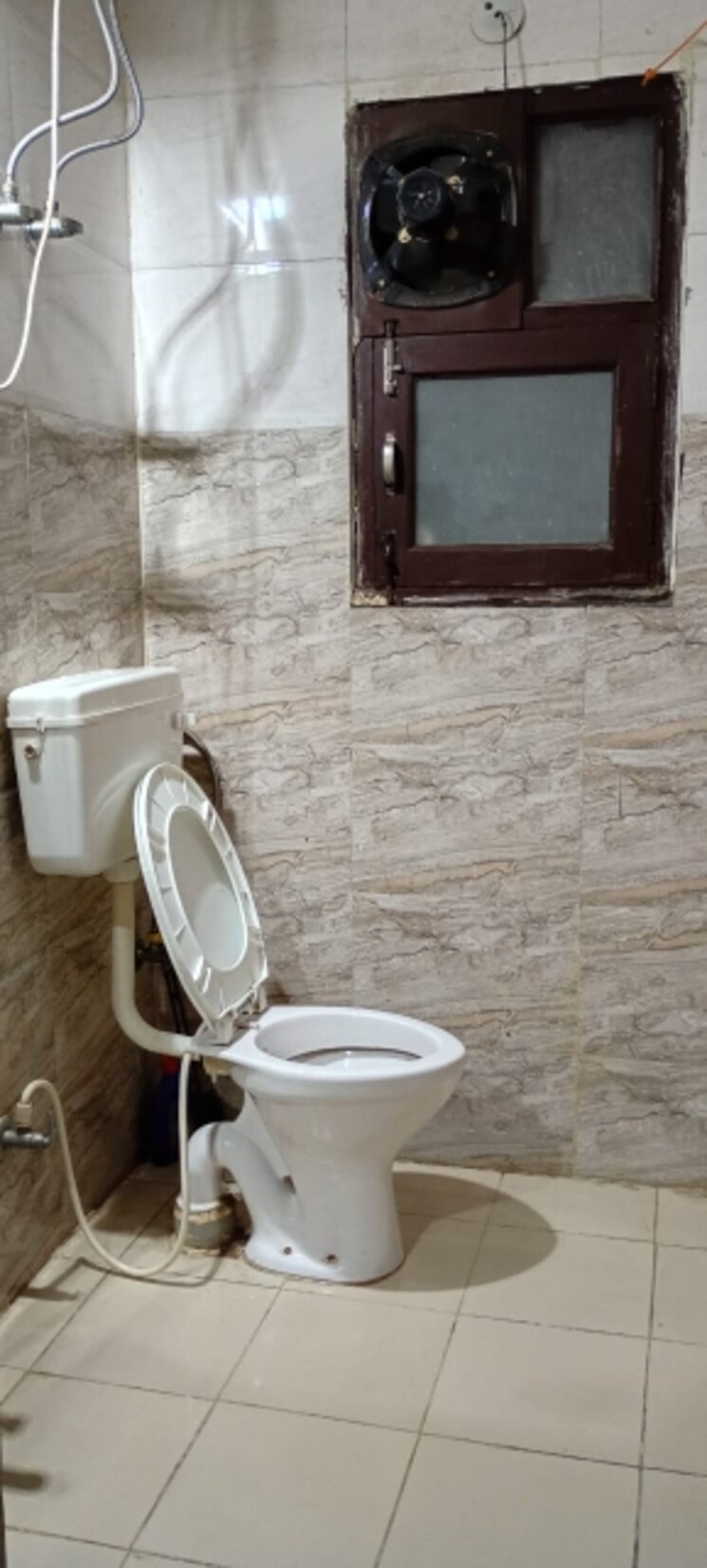 Bathroom, dlf-the-grove 1 Bedroom 540 Sq.Ft. Builder Floor In Sector 54 Gurgaon 9682444