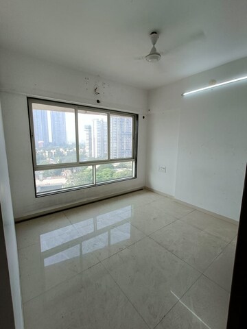 Room in 2 BHK Apartment at Lotus Residency Goregaon West, Goregaon West – for Rent