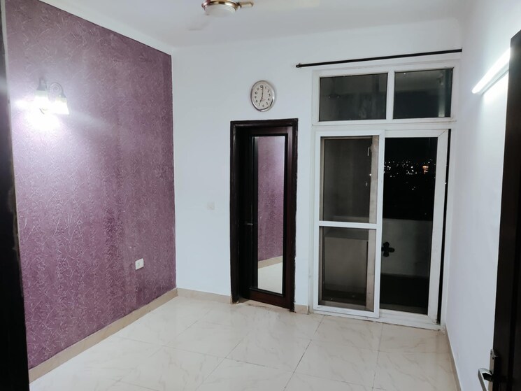 Room, amrapali-sapphire 3.5 Bedroom 1850 Sq.Ft. Apartment In Sector 45 Noida 9682462