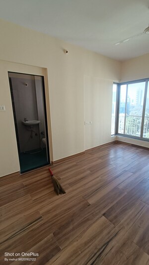 Room in 2 BHK Apartment at New Anamika Triveni Fortune, Borivali West – for Rent