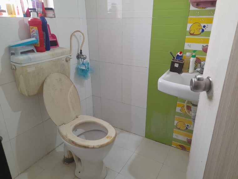 Bathroom, bu-bhandari-kaasp-countyy 3 Bedroom 1260 Sq.Ft. Apartment In Wakad Pune 9682487