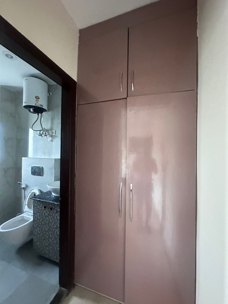 undefined, sector 52 3 Bedroom 1800 Sq.Ft. Builder Floor In Sector 52 Gurgaon 9682528