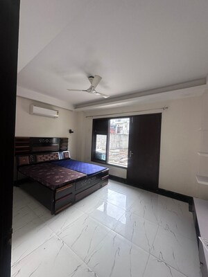Master Bedroom in 3 BHK Builder Floor at Sector 52 – for Rent
