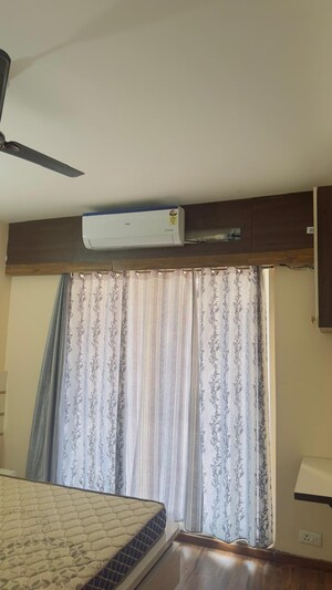 Bedroom in 2 BHK Apartment at Ansals Celebrity Greens, Sushant Golf City – for Rent