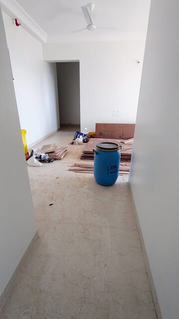 Furnished Amenities in 2 BHK Apartment at K Raheja Interface Heights, Malad West – for Rent