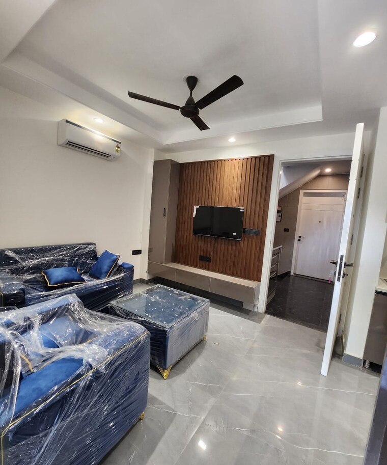 Living Room, suncity-heights 5 Bedroom 5033 Sq.Ft. Apartment In Sector 54 Gurgaon 9682676
