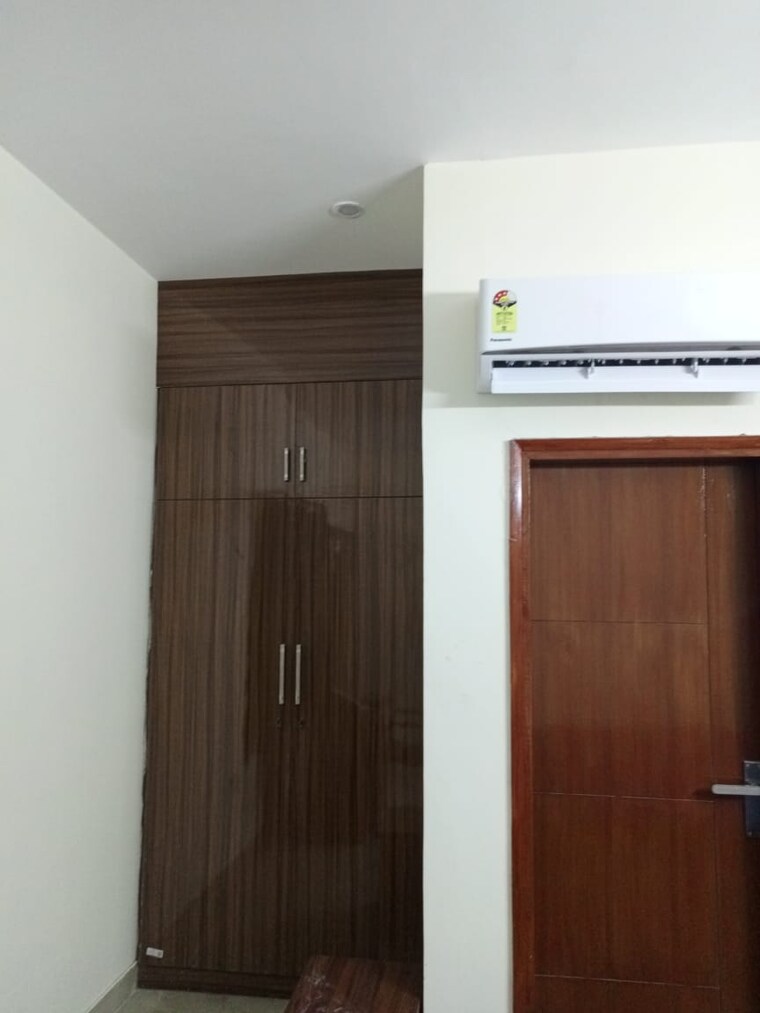 undefined, sector 42 Pg For Boys & Girls In Sector 42 9682704