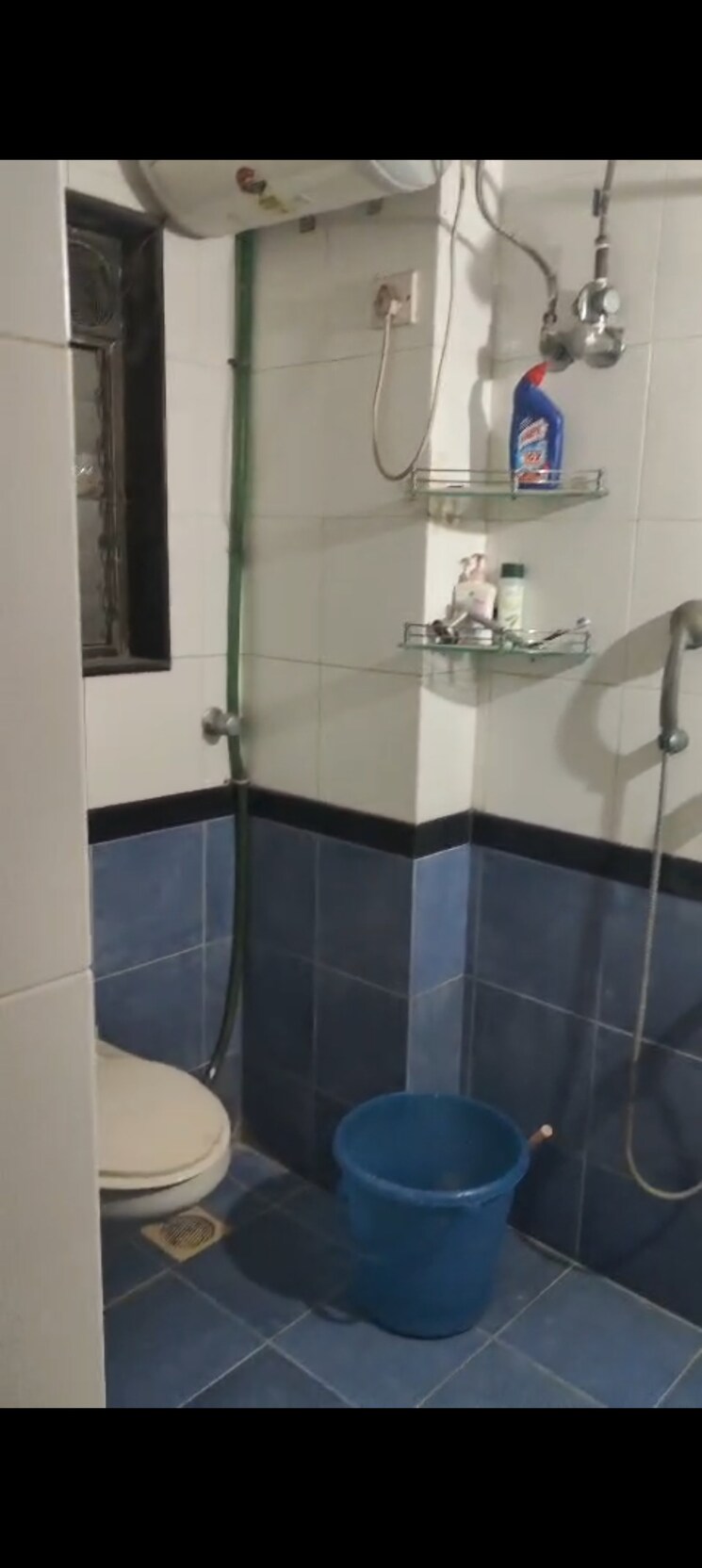 Bathroom, avarsekar-srushti 2 Bedroom 800 Sq.Ft. Apartment In Prabhadevi Mumbai 9682710