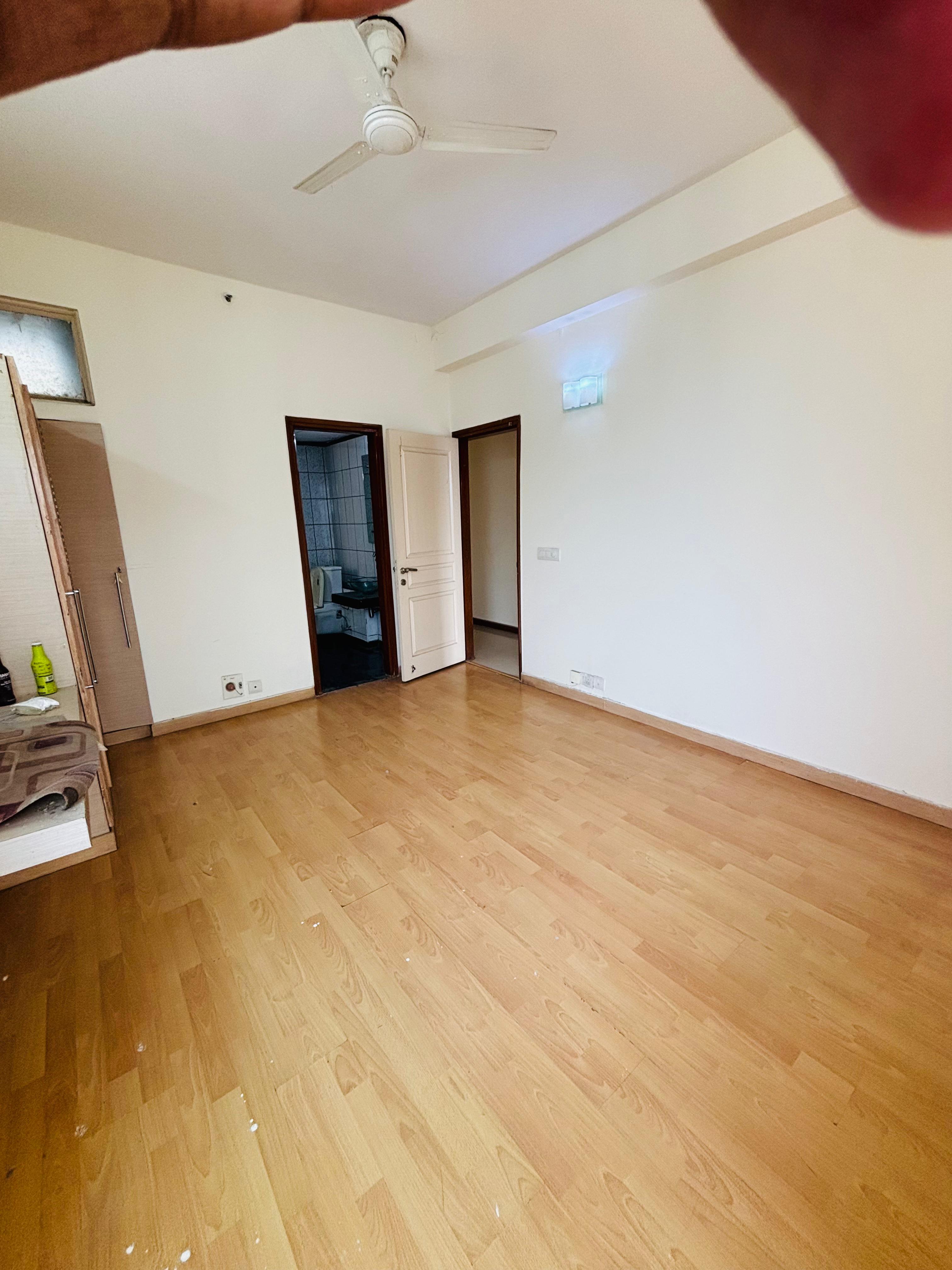 3 BHK + Pooja Room Apartment For Sale in DLF The Primus