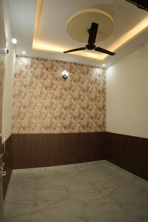 Bedroom in 3 BHK Independent House at Banjarawala – for Sale