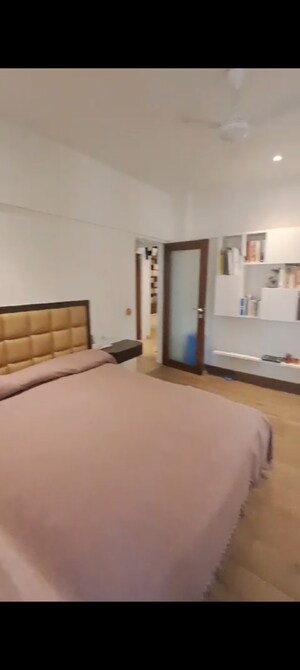 Room in 2 BHK Apartment at Prabhadevi – for Sale