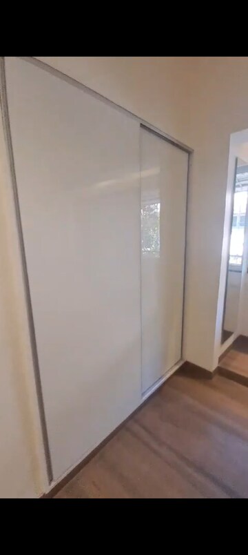 Room in 2 BHK Apartment at Prabhadevi – for Sale