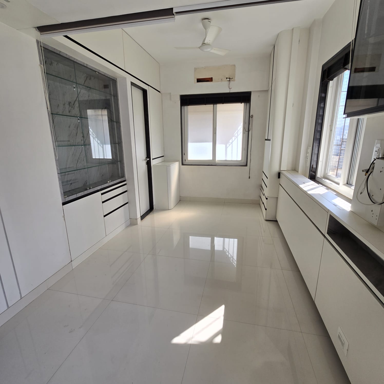 2 BHK Apartment For Sale in Raj Pralhad