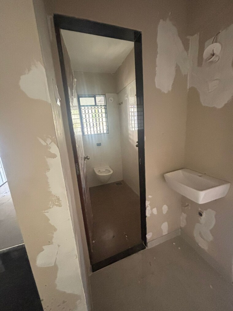 Bathroom, haware-intelligentia-spectrum 1 Bedroom 448 Sq.Ft. Apartment In Thane West Thane 9682772