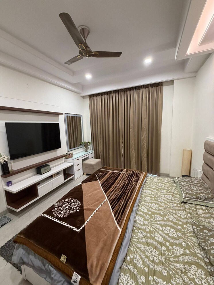 Bedroom, saket 3 Bedroom 1600 Sq.Ft. Apartment In Saket Delhi 9682781