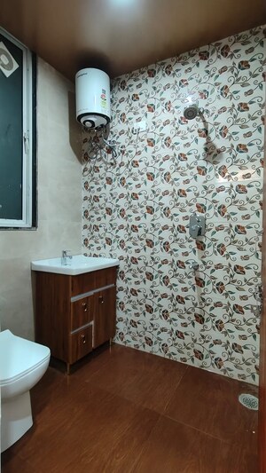 Furnished Amenities in 1 RK Builder Floor at DLF Atria, Dlf Phase ii – for Rent