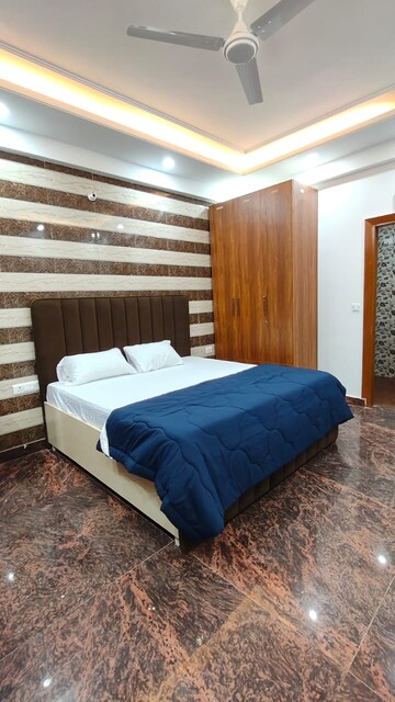 Bedroom in 1 RK Builder Floor at DLF Atria, Dlf Phase ii – for Rent