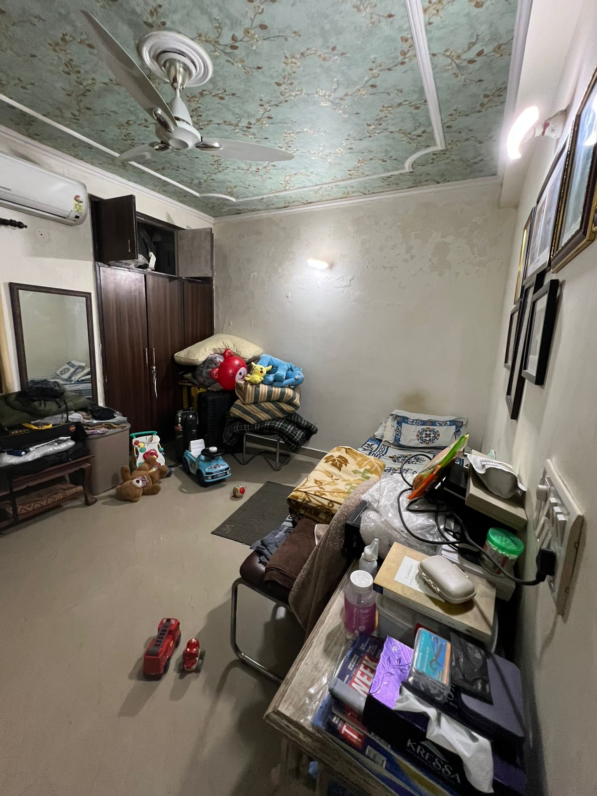 2 BHK Builder Floor For Sale in Vasant Kunj Enclave 