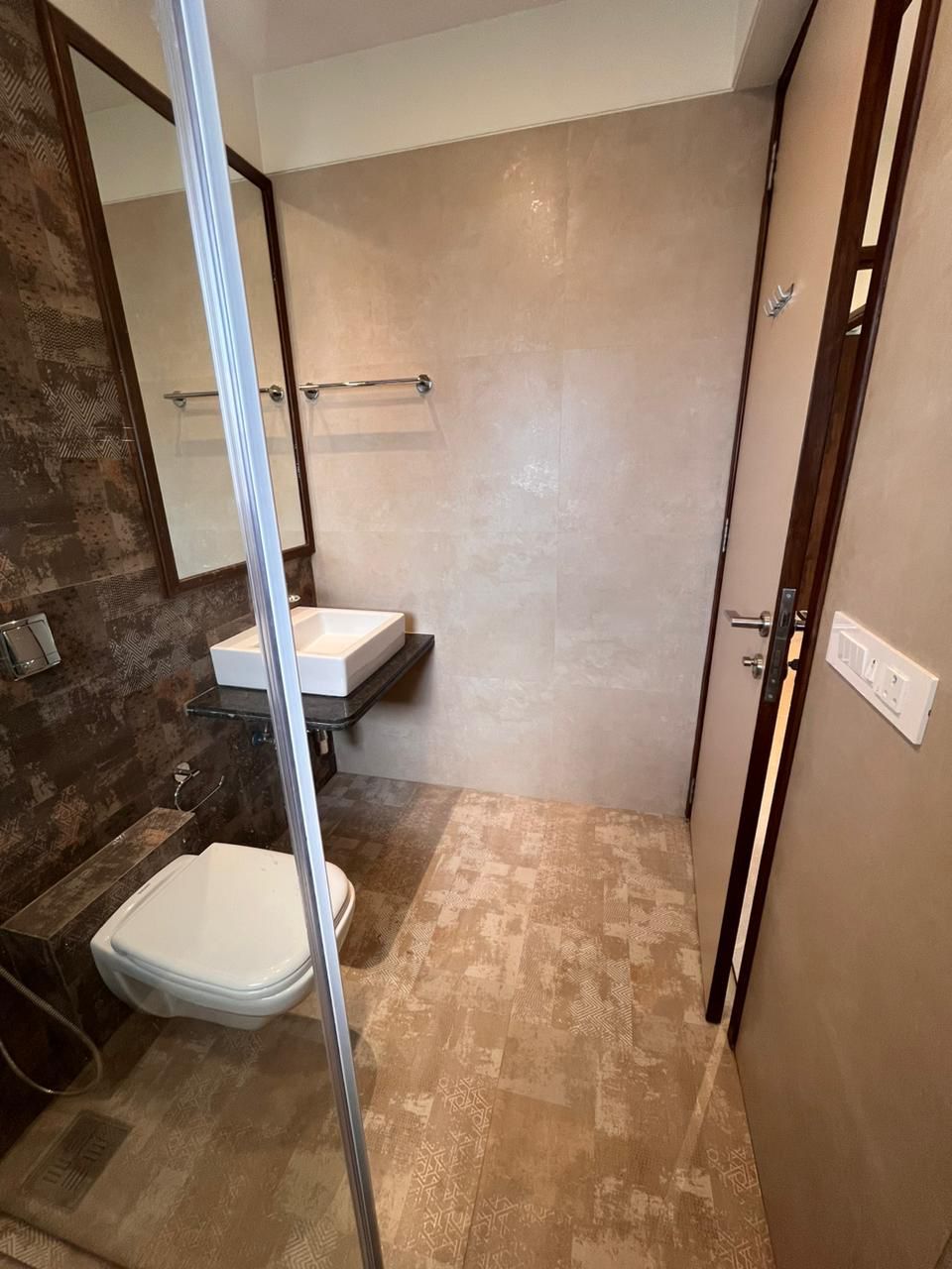 2 BHK + Pooja Room Apartment For Rent in Hiranandani Maitri Park