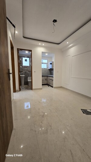 Room in 1 BHK Builder Floor at Chattarpur – for Sale