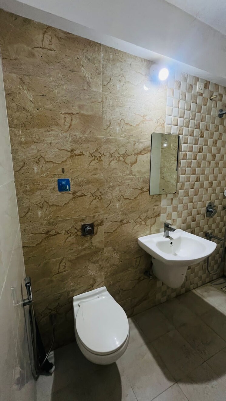 Bathroom, sushil-akashdeep-chs 2 Bedroom 1200 Sq.Ft. Apartment In Bhosale Nagar Pune 9682811