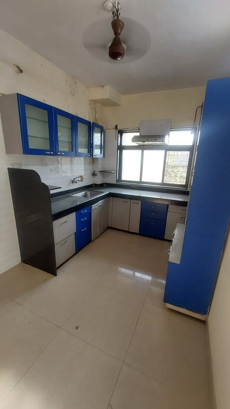 Team Area, kesar-residency 2 Bedroom 850 Sq.Ft. Apartment In Kandivali West Mumbai 9682864