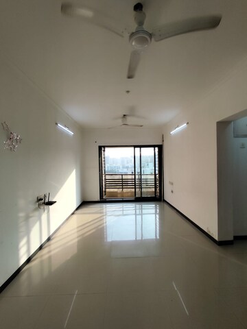 2 BHK Apartment For Rent in Dosti Eastern Bay, Wadala
