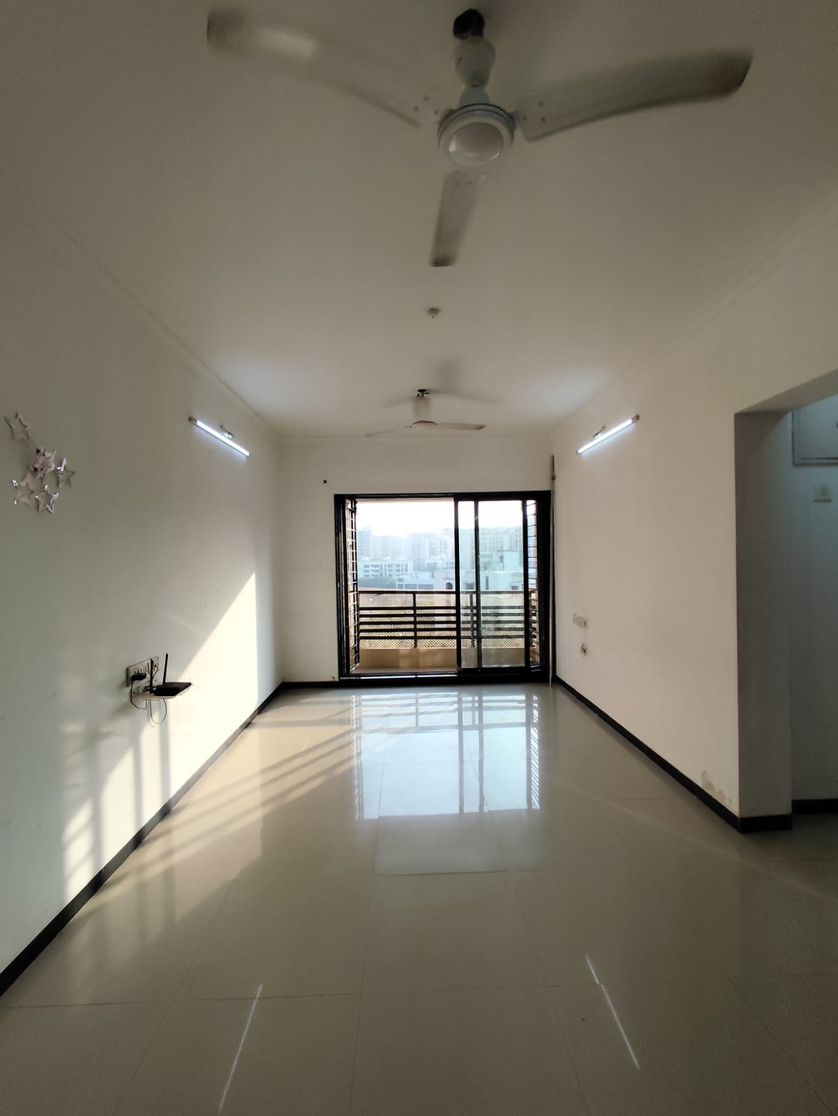 2 BHK + Pooja Room Apartment For Rent in Dosti Eastern Bay